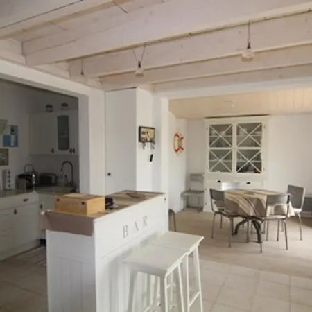Maison Renovee Proche Plage, L'epine, 6 Pers, Jardin - Fr-1-823-50 Holiday home L'Epine (Vendee)